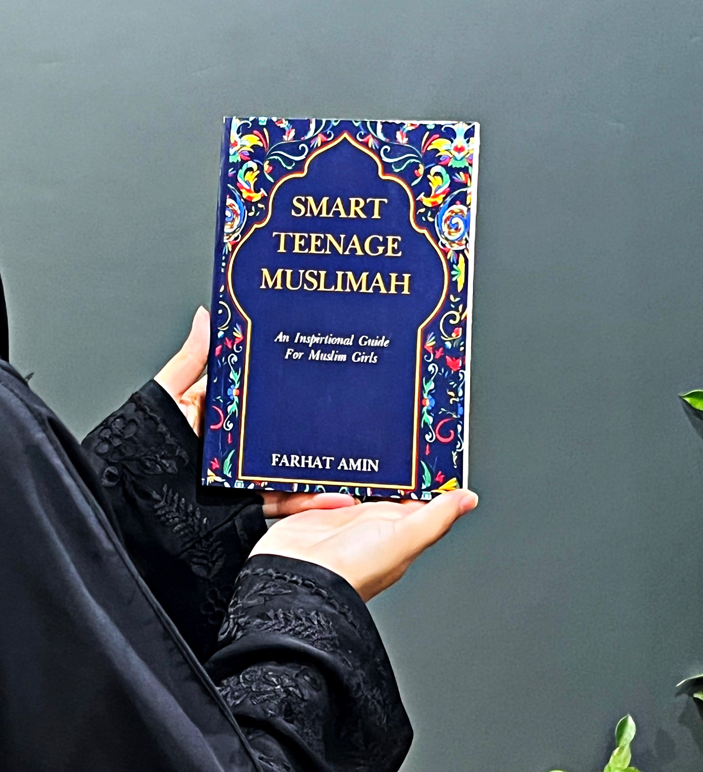 Smart Teenage Muslimah