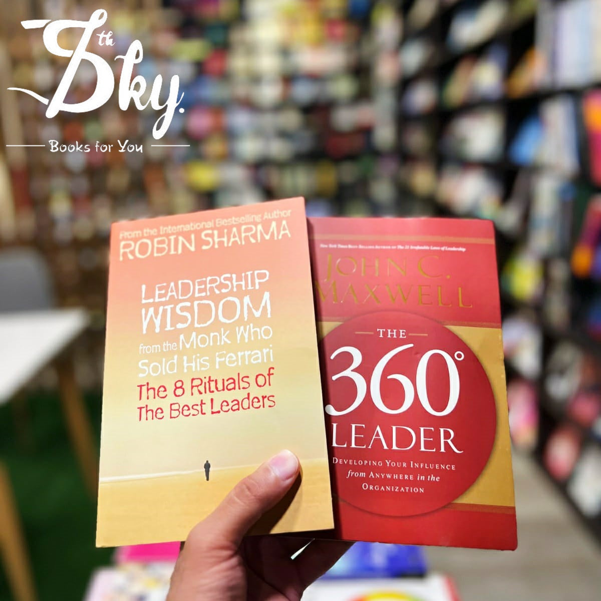 2 books set (The Monk Who Sold His Ferrari)(The 360 Degree Leader)